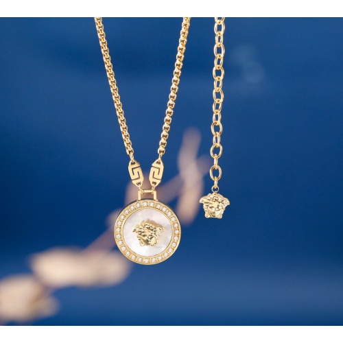 Cheap Versace Necklaces #1189828 Replica Wholesale [$36.00 USD] [ITEM#1189828] on Replica Versace Necklaces