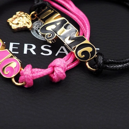 Cheap Versace Bracelets #1189854 Replica Wholesale [$25.00 USD] [ITEM#1189854] on Replica Versace Bracelets