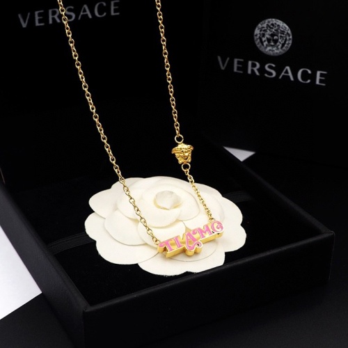 Cheap Versace Necklaces #1189871 Replica Wholesale [$25.00 USD] [ITEM#1189871] on Replica Versace Necklaces