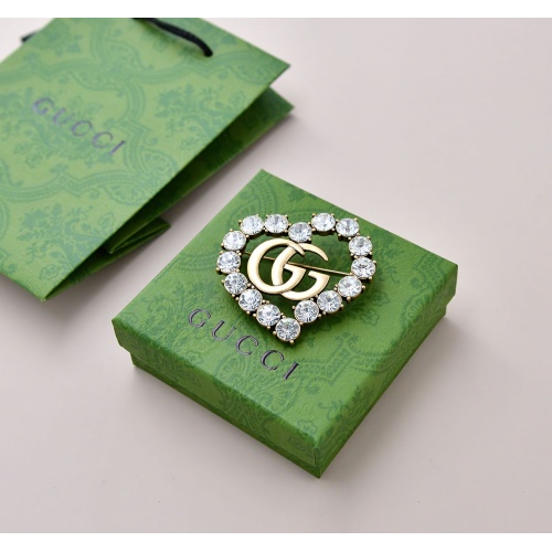 Cheap Gucci Brooches For Women #1190952 Replica Wholesale [$34.00 USD] [ITEM#1190952] on Replica Gucci Brooches