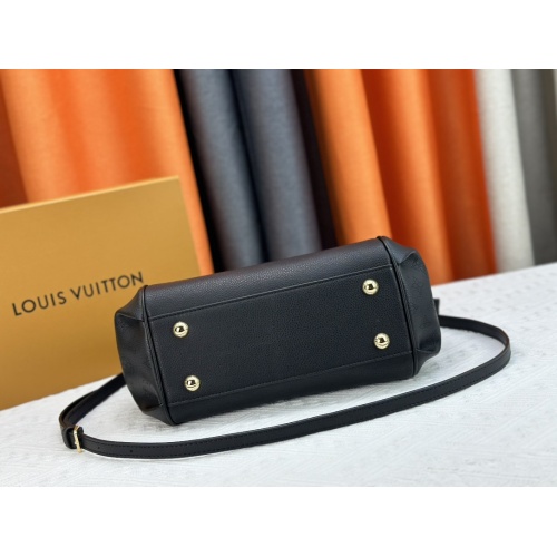 Cheap Louis Vuitton AAA Quality Handbags For Women #1190968 Replica Wholesale [$92.00 USD] [ITEM#1190968] on Replica Louis Vuitton AAA Quality Handbags