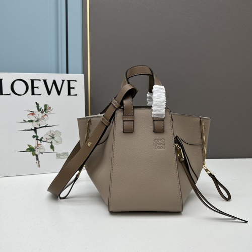 Cheap LOEWE AAA Quality Handbags For Women #1191983 Replica Wholesale [$122.00 USD] [ITEM#1191983] on Replica LOEWE AAA Quality Handbags