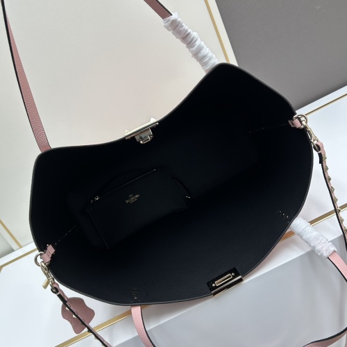 Cheap Valentino AAA Quality Shoulder Bags For Women #1192183 Replica Wholesale [$102.00 USD] [ITEM#1192183] on Replica Valentino AAA Quality Shoulder Bags