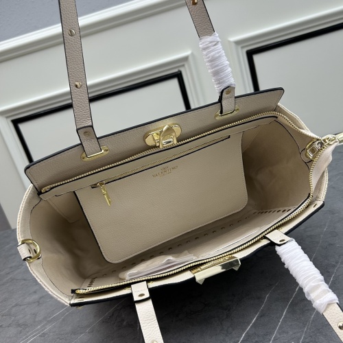 Cheap Valentino AAA Quality Shoulder Bags For Women #1192186 Replica Wholesale [$102.00 USD] [ITEM#1192186] on Replica Valentino AAA Quality Shoulder Bags