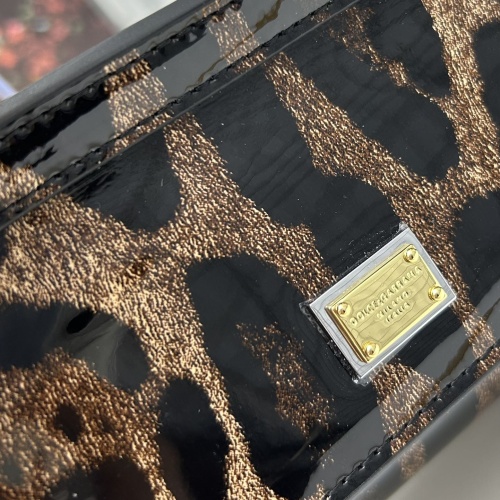 Cheap Dolce &amp; Gabbana D&amp;G AAA Quality Messenger Bags For Women #1193418 Replica Wholesale [$128.00 USD] [ITEM#1193418] on Replica Dolce &amp; Gabbana D&amp;G AAA Quality Messenger Bags