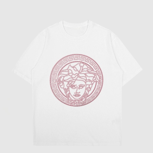 Cheap Versace T-Shirts Short Sleeved For Unisex #1195222 Replica Wholesale [$27.00 USD] [ITEM#1195222] on Replica Versace T-Shirts