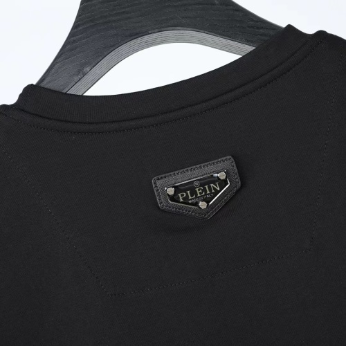 Cheap Philipp Plein PP T-Shirts Short Sleeved For Men #1195876 Replica Wholesale [$27.00 USD] [ITEM#1195876] on Replica Philipp Plein PP T-Shirts