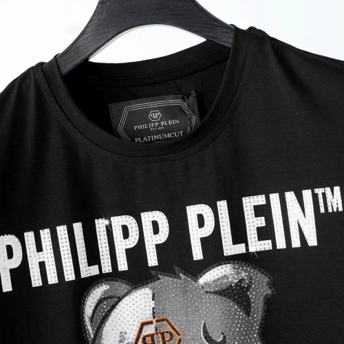 Cheap Philipp Plein PP T-Shirts Short Sleeved For Men #1195901 Replica Wholesale [$27.00 USD] [ITEM#1195901] on Replica Philipp Plein PP T-Shirts