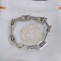 Cheap Versace Bracelets #1188489 Replica Wholesale [$56.00 USD] [ITEM#1188489] on Replica Versace Bracelets