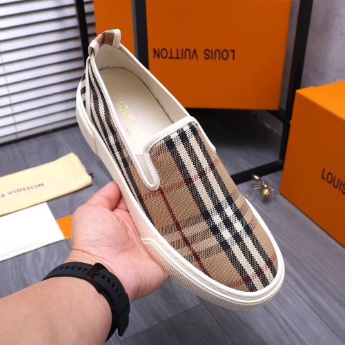 Cheap Burberry Casual Shoes For Men #1196737 Replica Wholesale [$68.00 USD] [ITEM#1196737] on Replica Burberry Casual Shoes