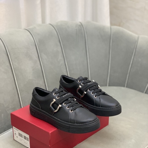 Cheap Salvatore Ferragamo Casual Shoes For Men #1197185 Replica Wholesale [$72.00 USD] [ITEM#1197185] on Replica Salvatore Ferragamo Casual Shoes