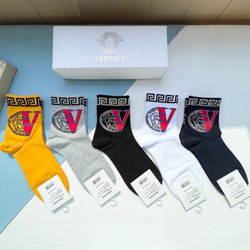 Cheap Versace Socks For Men #1197684 Replica Wholesale [$27.00 USD] [ITEM#1197684] on Replica Versace Socks