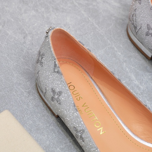 Cheap Louis Vuitton Flat Shoes For Women #1197905 Replica Wholesale [$112.00 USD] [ITEM#1197905] on Replica Louis Vuitton Flat Shoes