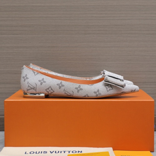 Cheap Louis Vuitton Flat Shoes For Women #1197905 Replica Wholesale [$112.00 USD] [ITEM#1197905] on Replica Louis Vuitton Flat Shoes