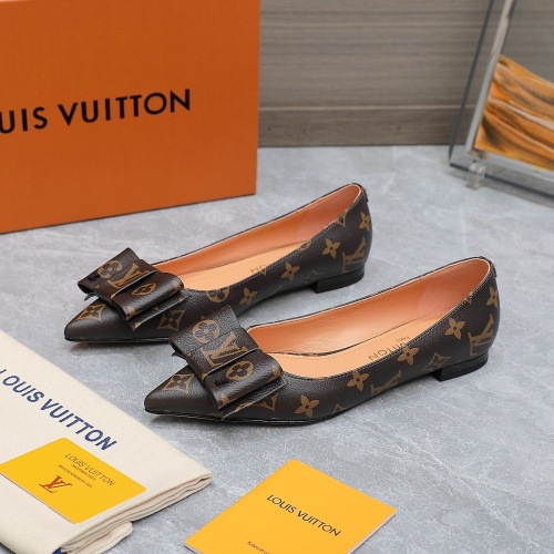 Cheap Louis Vuitton Flat Shoes For Women #1197906 Replica Wholesale [$112.00 USD] [ITEM#1197906] on Replica Louis Vuitton Flat Shoes