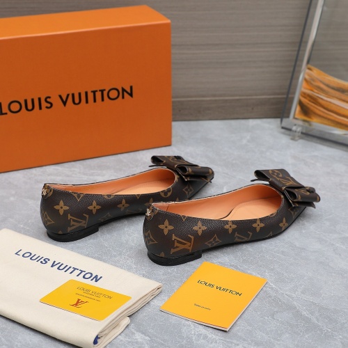 Cheap Louis Vuitton Flat Shoes For Women #1197906 Replica Wholesale [$112.00 USD] [ITEM#1197906] on Replica Louis Vuitton Flat Shoes