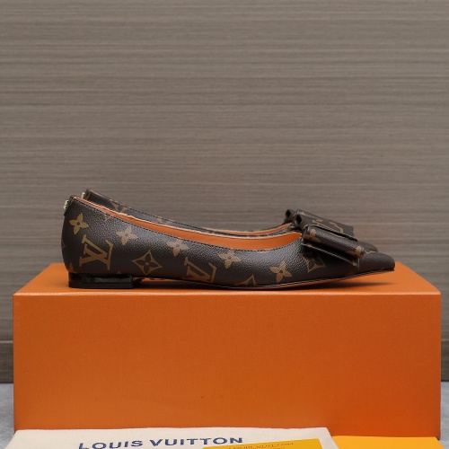 Cheap Louis Vuitton Flat Shoes For Women #1197906 Replica Wholesale [$112.00 USD] [ITEM#1197906] on Replica Louis Vuitton Flat Shoes