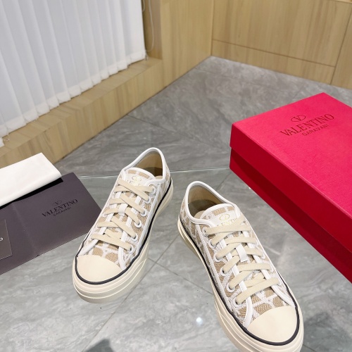 Cheap Valentino Casual Shoes For Men #1198218 Replica Wholesale [$88.00 USD] [ITEM#1198218] on Replica Valentino Casual Shoes