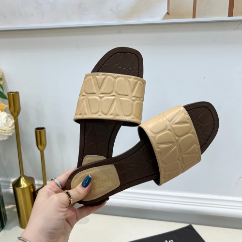 Cheap Valentino Slippers For Women #1198333 Replica Wholesale [$82.00 USD] [ITEM#1198333] on Replica Valentino Slippers