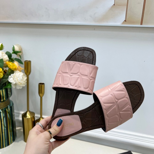 Cheap Valentino Slippers For Women #1198334 Replica Wholesale [$82.00 USD] [ITEM#1198334] on Replica Valentino Slippers