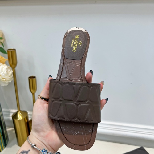 Cheap Valentino Slippers For Women #1198337 Replica Wholesale [$82.00 USD] [ITEM#1198337] on Replica Valentino Slippers