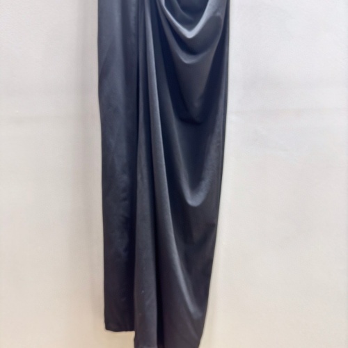 Cheap Versace Dresses Sleeveless For Women #1201949 Replica Wholesale [$102.00 USD] [ITEM#1201949] on Replica Versace Dresses