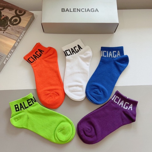 Cheap Balenciaga Socks For Women #1201970 Replica Wholesale [$27.00 USD] [ITEM#1201970] on Replica Balenciaga Socks