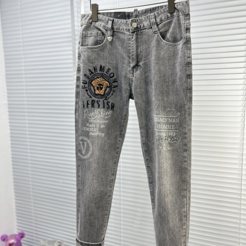 Cheap Versace Jeans For Men #1203237 Replica Wholesale [$85.00 USD] [ITEM#1203237] on Replica Versace Jeans