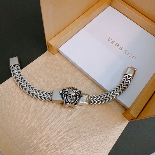 Cheap Versace Bracelets #1204334 Replica Wholesale [$56.00 USD] [ITEM#1204334] on Replica Versace Bracelets