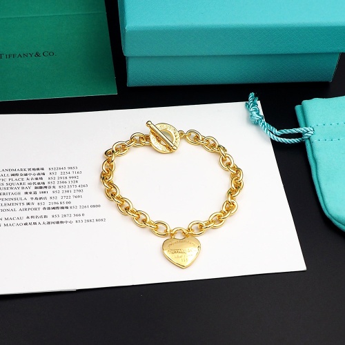 Cheap Tiffany Bracelets #1204886 Replica Wholesale [$25.00 USD] [ITEM#1204886] on Replica Tiffany Bracelets