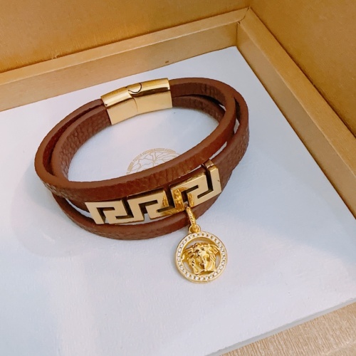 Cheap Versace Bracelets #1205040 Replica Wholesale [$45.00 USD] [ITEM#1205040] on Replica Versace Bracelets