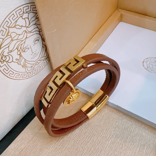 Cheap Versace Bracelets #1205040 Replica Wholesale [$45.00 USD] [ITEM#1205040] on Replica Versace Bracelets