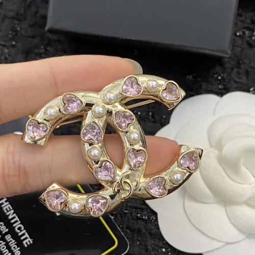 Cheap Chanel Brooches For Women #1205057 Replica Wholesale [$36.00 USD] [ITEM#1205057] on Replica Chanel Brooches