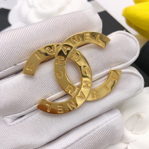 Cheap Chanel Brooches For Women #1205237 Replica Wholesale [$27.00 USD] [ITEM#1205237] on Replica Chanel Brooches