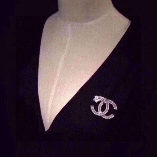 Cheap Chanel Brooches For Women #1205281 Replica Wholesale [$29.00 USD] [ITEM#1205281] on Replica Chanel Brooches