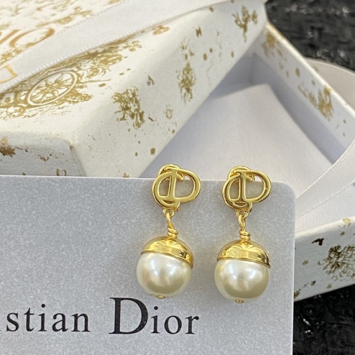 Cheap Christian Dior Earrings For Women #1205334 Replica Wholesale [$25.00 USD] [ITEM#1205334] on Replica Christian Dior Earrings