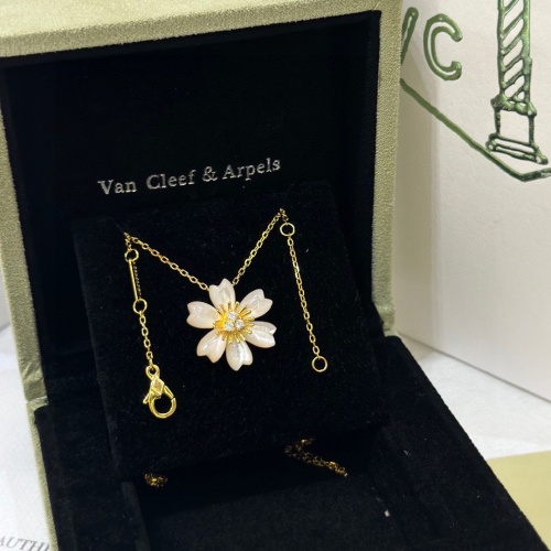 Cheap Van Cleef &amp; Arpels Necklaces For Women #1205377 Replica Wholesale [$39.00 USD] [ITEM#1205377] on Replica Van Cleef &amp; Arpels Necklaces