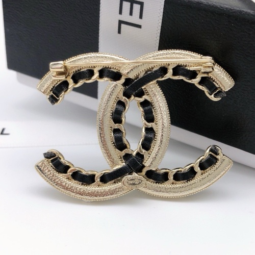 Cheap Chanel Brooches For Women #1205381 Replica Wholesale [$32.00 USD] [ITEM#1205381] on Replica Chanel Brooches