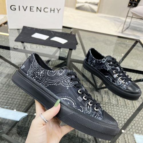 Cheap Givenchy Casual Shoes For Men #1205382 Replica Wholesale [$72.00 USD] [ITEM#1205382] on Replica Givenchy Casual Shoes