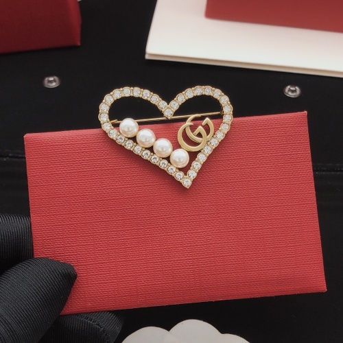 Cheap Gucci Brooches For Women #1205391 Replica Wholesale [$29.00 USD] [ITEM#1205391] on Replica Gucci Brooches