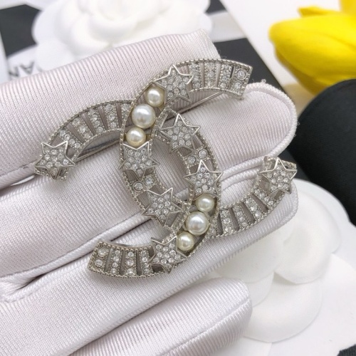 Cheap Chanel Brooches For Women #1205528 Replica Wholesale [$32.00 USD] [ITEM#1205528] on Replica Chanel Brooches