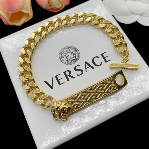 Cheap Versace Bracelets #1205544 Replica Wholesale [$27.00 USD] [ITEM#1205544] on Replica Versace Bracelets