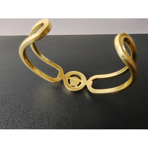 Cheap Versace Bracelets #1205547 Replica Wholesale [$29.00 USD] [ITEM#1205547] on Replica Versace Bracelets