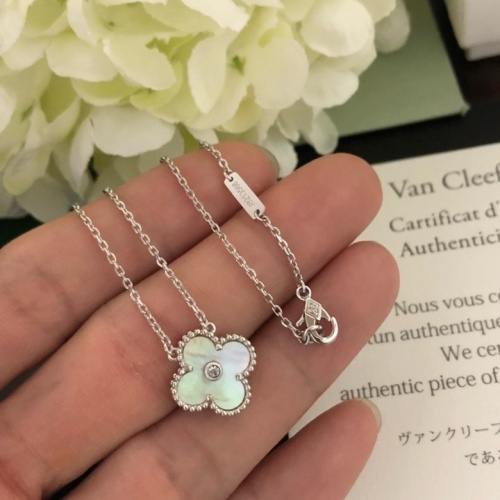 Cheap Van Cleef &amp; Arpels Necklaces For Women #1205662 Replica Wholesale [$25.00 USD] [ITEM#1205662] on Replica Van Cleef &amp; Arpels Necklaces