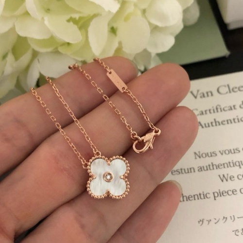 Cheap Van Cleef &amp; Arpels Necklaces For Women #1205663 Replica Wholesale [$25.00 USD] [ITEM#1205663] on Replica Van Cleef &amp; Arpels Necklaces