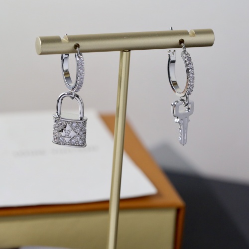 Cheap Louis Vuitton Earrings For Women #1205720 Replica Wholesale [$29.00 USD] [ITEM#1205720] on Replica Louis Vuitton Earrings