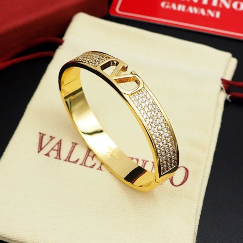 Cheap Valentino Bracelets #1205832 Replica Wholesale [$32.00 USD] [ITEM#1205832] on Replica Valentino Bracelets