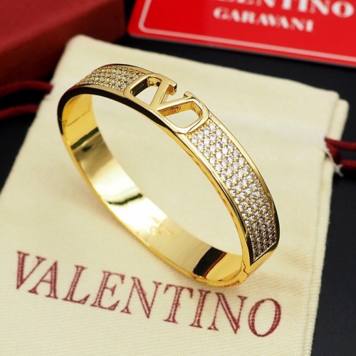 Cheap Valentino Bracelets #1205832 Replica Wholesale [$32.00 USD] [ITEM#1205832] on Replica Valentino Bracelets