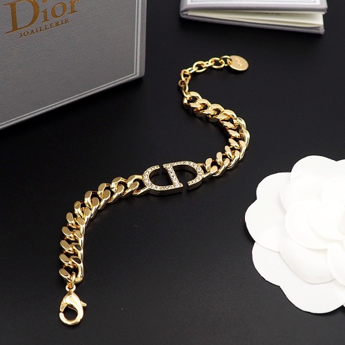 Cheap Christian Dior Bracelets #1205957 Replica Wholesale [$27.00 USD] [ITEM#1205957] on Replica Christian Dior Bracelets