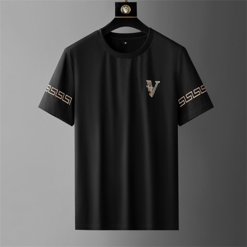 Cheap Versace Tracksuits Short Sleeved For Men #1206367 Replica Wholesale [$64.00 USD] [ITEM#1206367] on Replica Versace Tracksuits